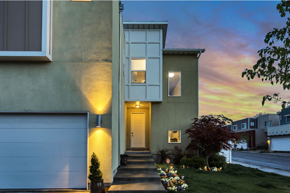 Smart lights installed for alarm monitoring and video surveillance